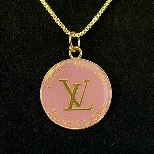 Louis Vuitton Mauve Pull Charm Necklace